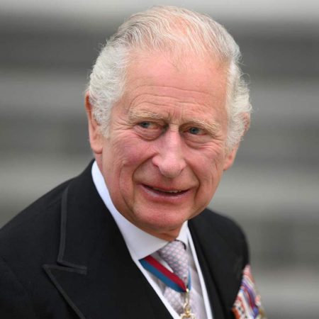 carlos de inglaterra dfc9445a 800x800 Merca2.es