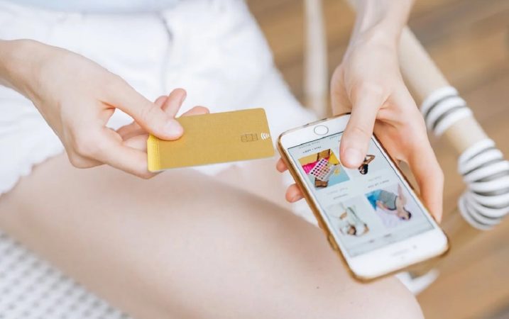 Los españoles se fían demasiado de la IA para comprar online 10 Merca2 comprar online