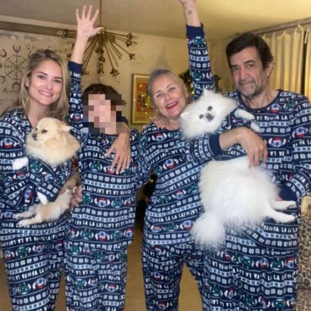 Alba Carrillo ha encontrado en Primark el pijama perfecto para toda la familia en estas fiestas 1 Merca2.es Alba Carrillo ha encontrado en Primark el pijama perfecto para toda la familia en estas fiestas