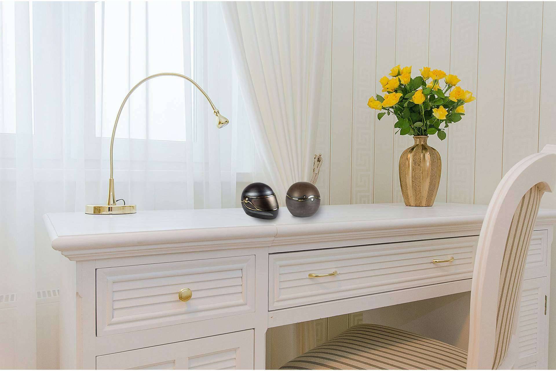 Homenajear a los seres queridos que ya no están con las urnas para cenizas de MarcucciUrnas