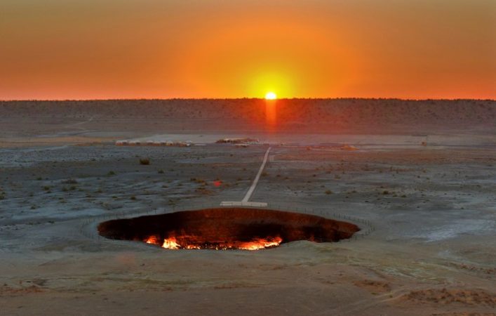 Te contamos todo sobre la Puerta al infierno, en lugar espectacular sobre la faz de la tierra 43 Merca2 puerta al infierno