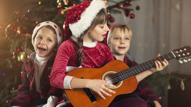 Los 20 mejores villancicos para cantar con la familia en Nochebuena 2 Merca2.es villancicos tradicionales 655x368 1 Merca2.es