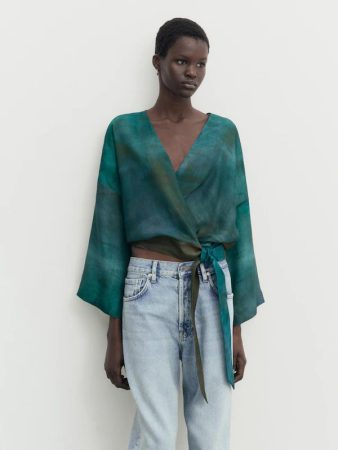 Blusa cruzada estampado degradado