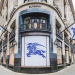 Las acciones de Burberry suben un 28% en el año mientras la marca recupera ventas