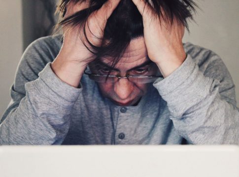 Como-mejorar-la-salud-mental-en-el-lugar-de-trabajo