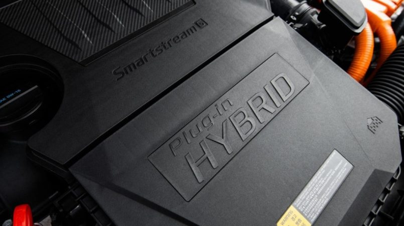 La diferencia entre los HEV y los PHEV