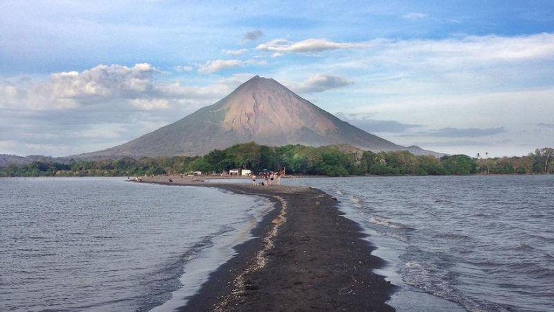 Estos son los mejores destinos turísticos calidad-precio para este nuevo año, según Lonely Planet 107 Merca2 3. Nicaragua: entre volcanes y playas paradisíacas, visitadas por Lonely Planet