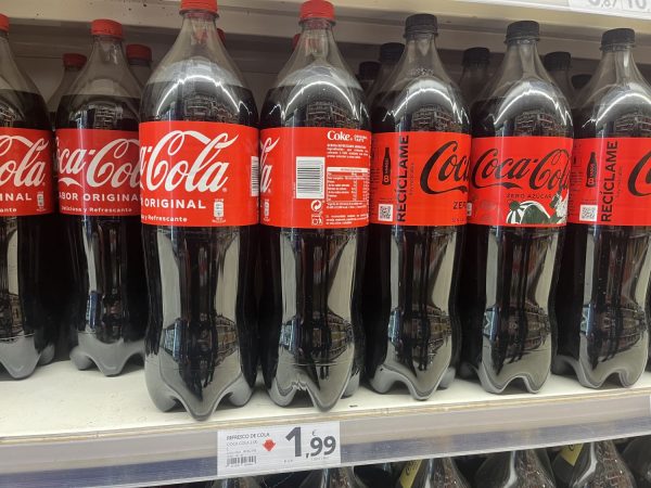 Coca-Cola se agarra a la estrategia de cobrar más por menos cantidad 2 Merca2.es IMG 7143 Merca2.es