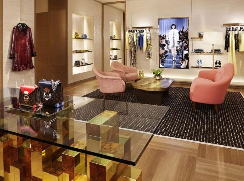 Interior establecimiento de Louis Vuitton Interior establecimiento de Louis Vuitton