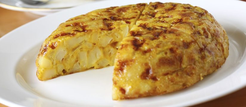 Parece hecha en casa, pero no lo es: la OCU dicta sentencia sobre cuál es la mejor tortilla de patata de supermercado 31 Merca2.es La tortilla de patata que triunfa en los McDonalds de Espana y Paris 7 Merca2.es