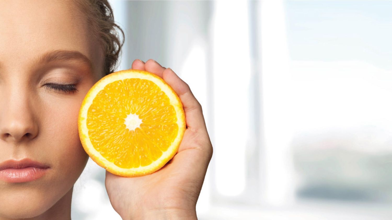 Resfriado a la Vista: 7 Superalimentos para Sentirte Mejor 1 Merca2.es VITAMINA C: EL CLÁSICO ANTI-RESFRIADOS
