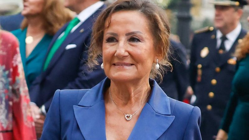 Paloma Rocasolano apoya a su familia