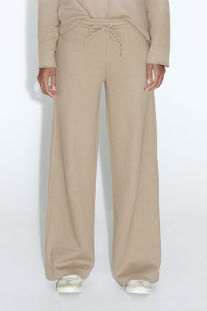 Pantalón jogger felpa ancho soft