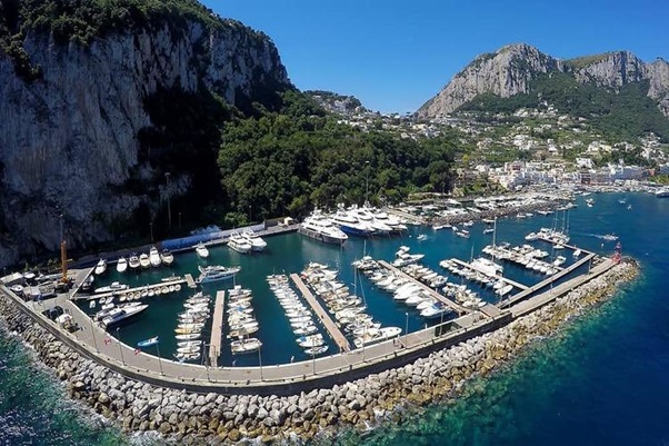 Puerto deportivo di Capri Merca2.es