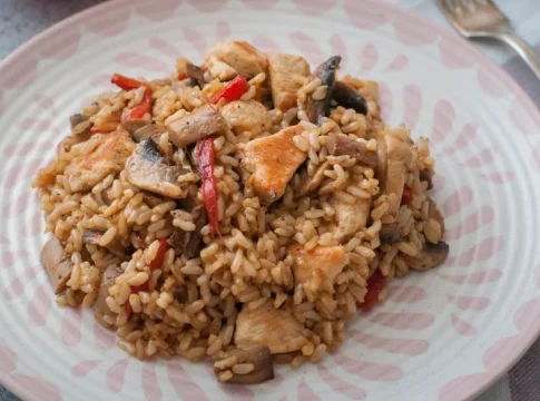 Salteado-de-arroz-pollo-champis-6