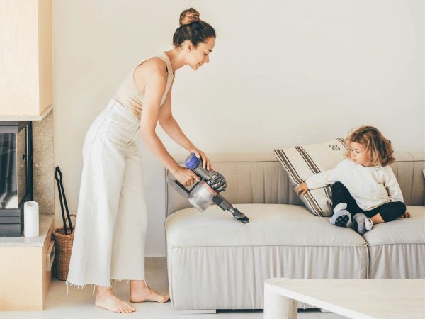 ¿Cómo limpiar eficientemente el sofá de tu casa?