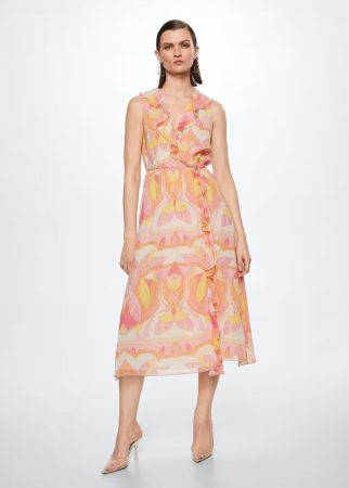 Mango Outlet premia a las más previsoras rebajando los vestidos y monos de invitada a menos de 10€ 1 Merca2 Vestido estampado volantes