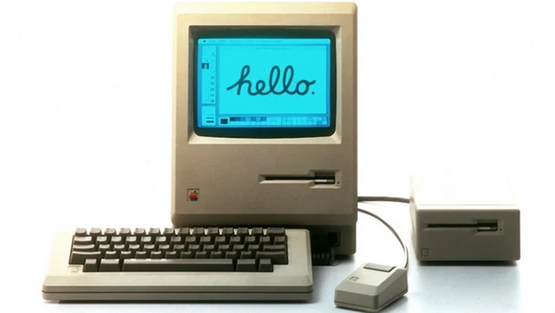 La historia del ordenador que lo cambió todo: recordando el primer Mac de Apple en su 40 aniversario 3 Merca2.es apple 1 Merca2.es