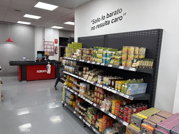 El outlet Sqrups 'tira' los precios para liderar el sector en 2025 2 Merca2.es image00008 Merca2.es
