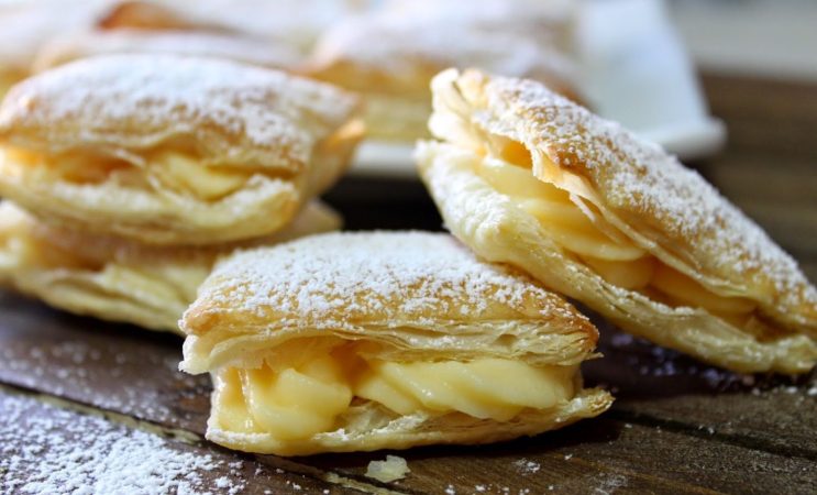 Haz tus Miguelitos de La Roda caseros: delicias dulces de la tierra manchega 1 Merca2.es miguelitos 1 Merca2.es