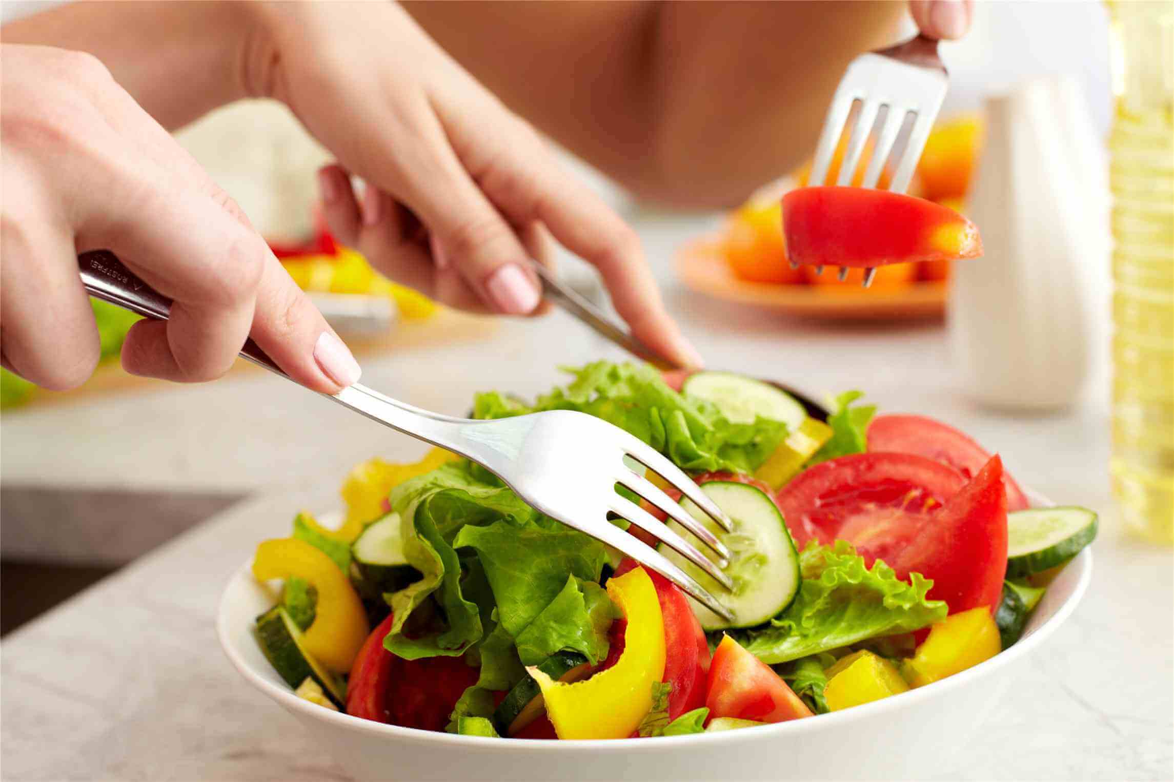 LA SALUD MENTAL Y SU RELACIÓN CON LA ALIMENTACIÓN