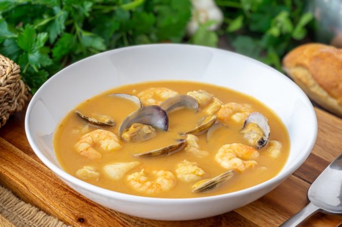 sopa de pescado Merca2