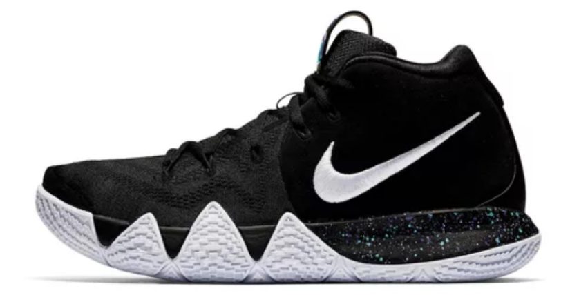 Deportivas Nike en el Siglo XVII: un anacronismo que desafía la historia