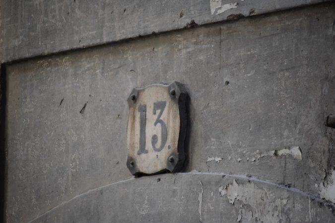 Fuente de miedo y de supersticiones
