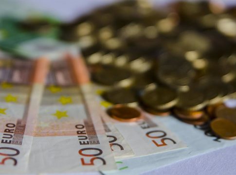 Economía/Finanzas.- Los fondos de inversión captaron 2.860 millones en febrero, según Inverco Axa