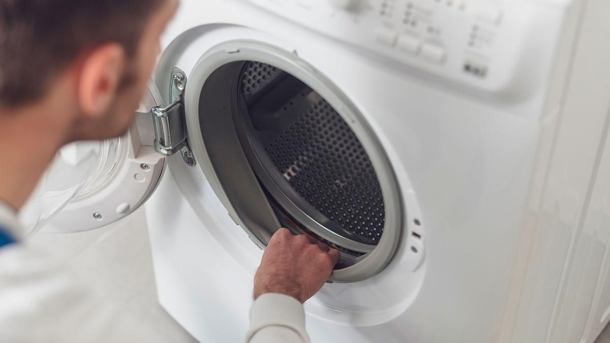 La OCU avisa del dineral que estás perdiendo por colocar mal la lavadora