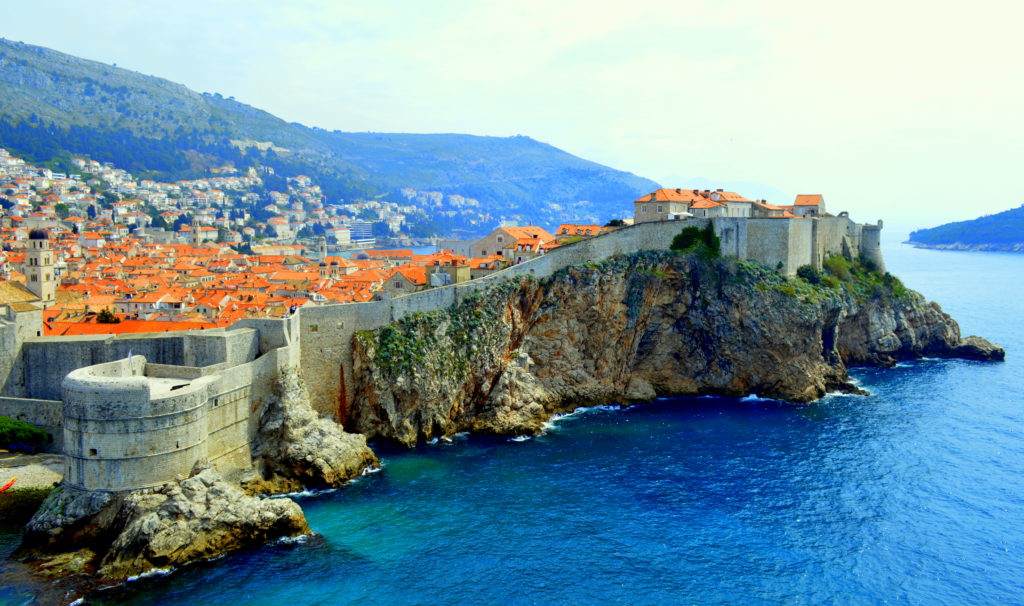 Descubre por qué Dubrovnik es la playa más famosa de Croacia 5 Merca2.es UN DESTINO QUE LO TIENE TODO