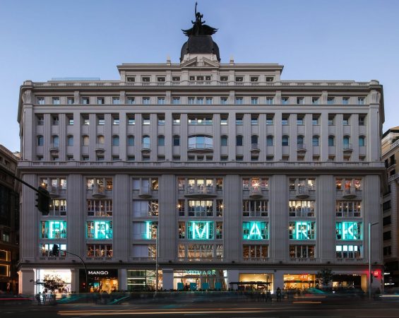 La inversión de 100 millones de euros de Primark en España ya ve la luz 2 Merca2.es EuropaPress 5591110 primark abre tienda 60 espana parte compromiso invertir 100 millones pais Merca2.es