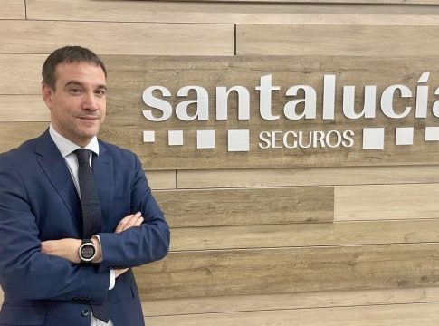 El director territorial del canal de corredores para el Norte de España de Santalucía, Sergio Bollain.