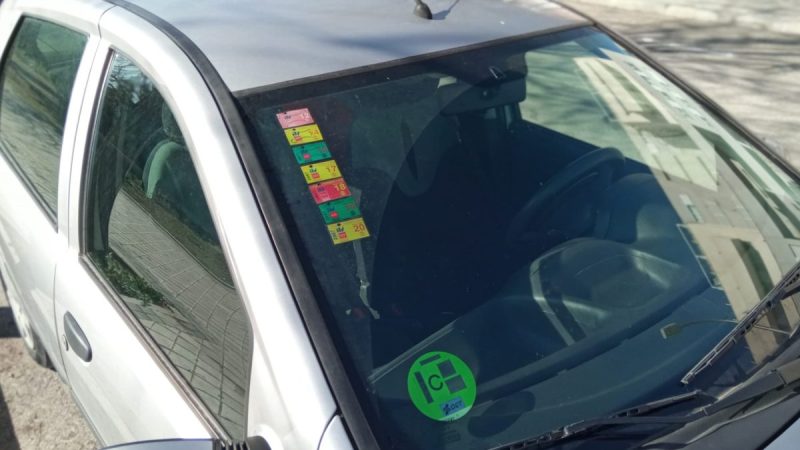 La DGT confirma que las pegatinas de la ITV llegan a su fin este ano 2 Merca2.es