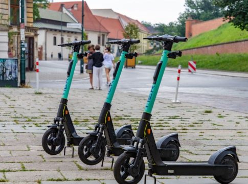 La DGT se pone dura con los patinetes eléctricos, estos son los nuevos motivos de sanción 1 DGT-patinetes eléctricos