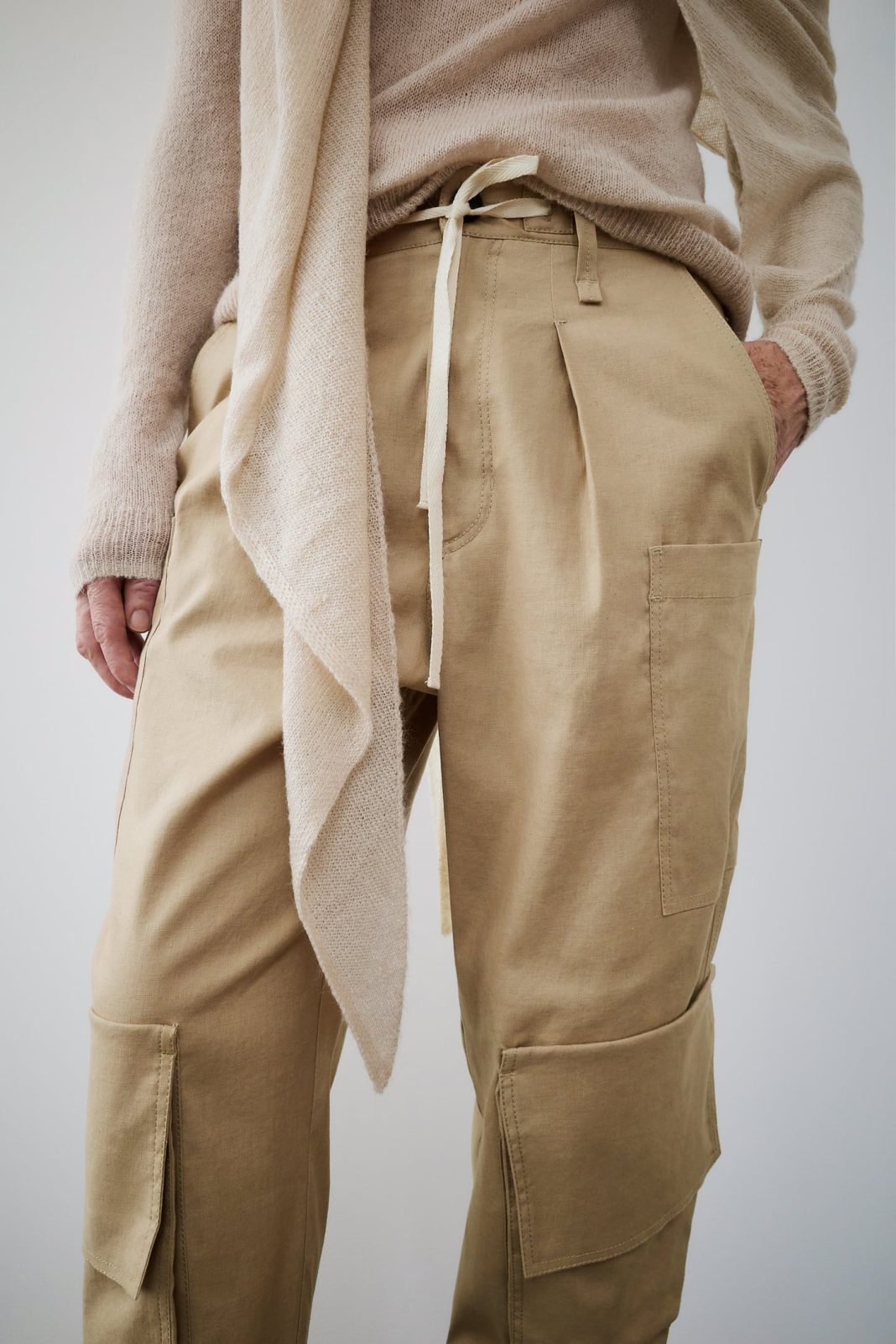 Pantalón multibolsillos ZW collection