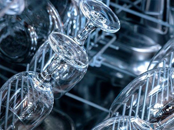 Este ciclo exprés del lavavajillas que crees infalible no deberías de usarlo más: está destruyendo tu vajilla 31 Merca2.es Cuándo está justificado su uso puntual