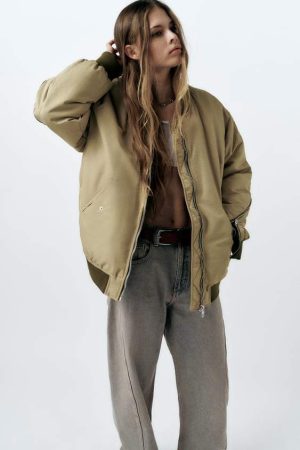 bomber oversize 59340b90 240130092610 563x845 Merca2