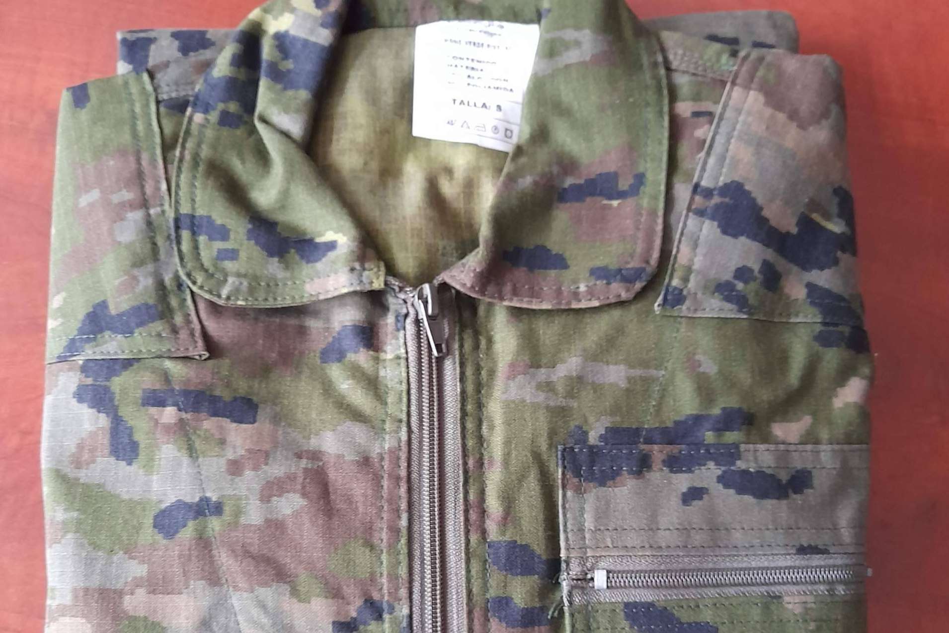 La tienda online Distarmatex ofrece uniformes militares y policiales