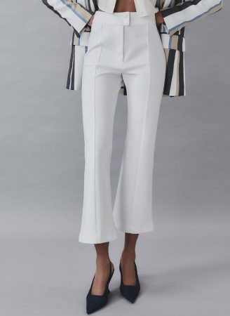 Sfera acaba de sacar su colección de pantalones y faldas fluidas que ya triunfan en El Corte Inglés 1 Merca2.es 2024031510573711307 Merca2.es