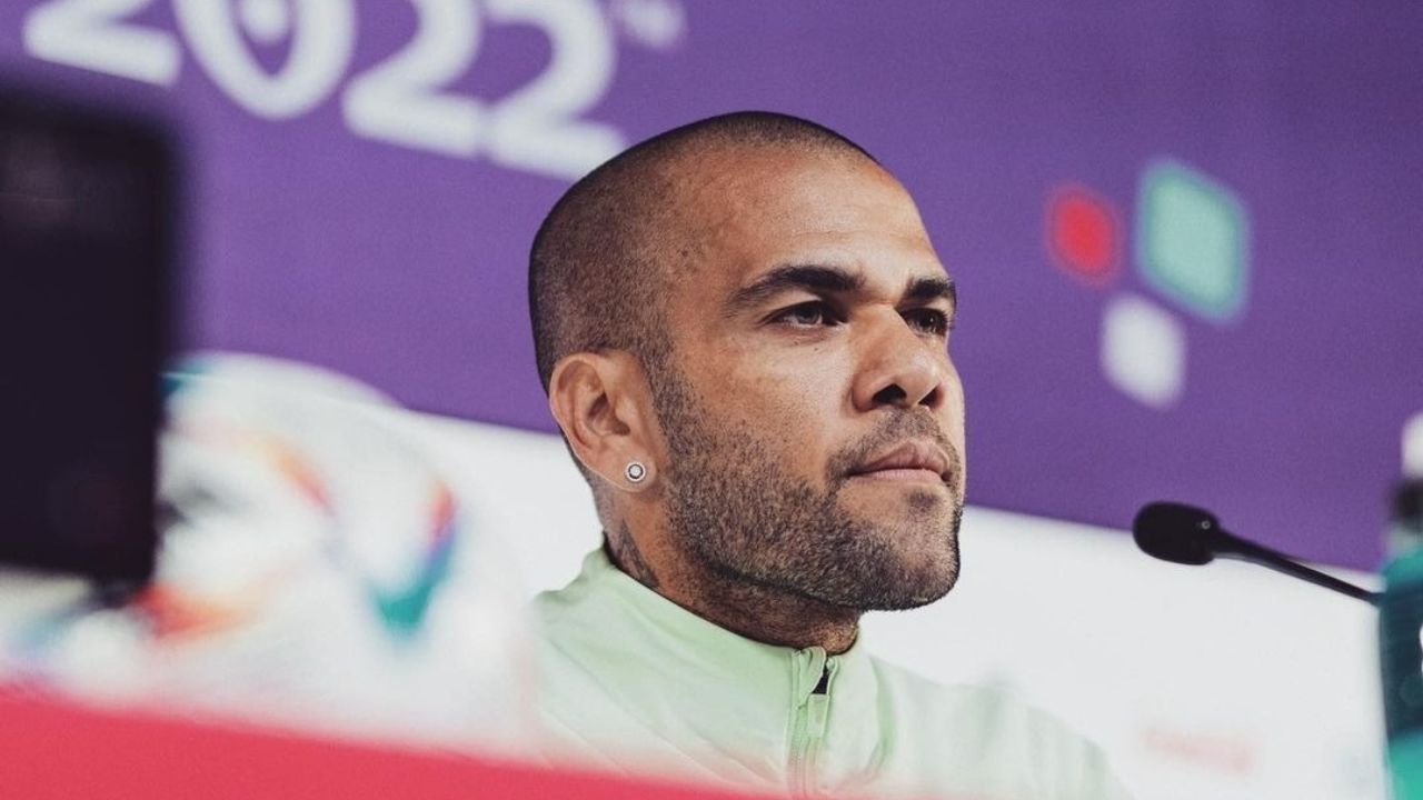 Dani-Alves-jpg Dani Alves ahora acusado de plagio: este es nuevo escándalo que podrían llevarlo a prisión en Brasil