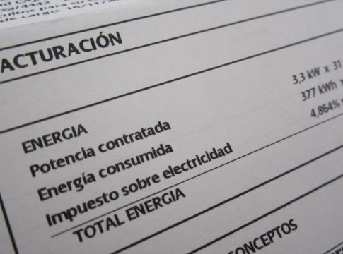 Imagen de recurso de una factura de electricidad.