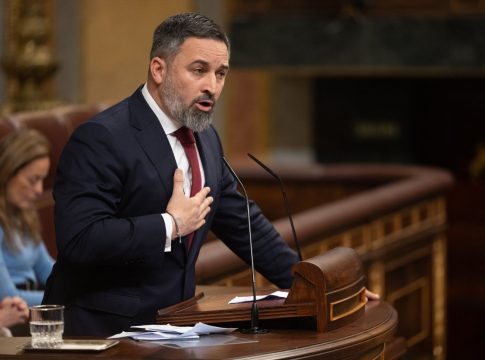 l líder de VOX, Santiago Abascal, interviene durante una sesión plenaria, en el Congreso de los Diputados, a 14 de marzo de 2024, en Madrid (España). l líder de VOX, Santiago Abascal, interviene durante una sesión plenaria, en el Congreso de los Diputados, a 14 de marzo de 2024, en Madrid (España).