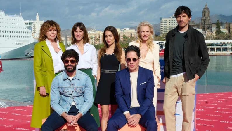 EvaNicole serie Antena 3 presentacion Merca2