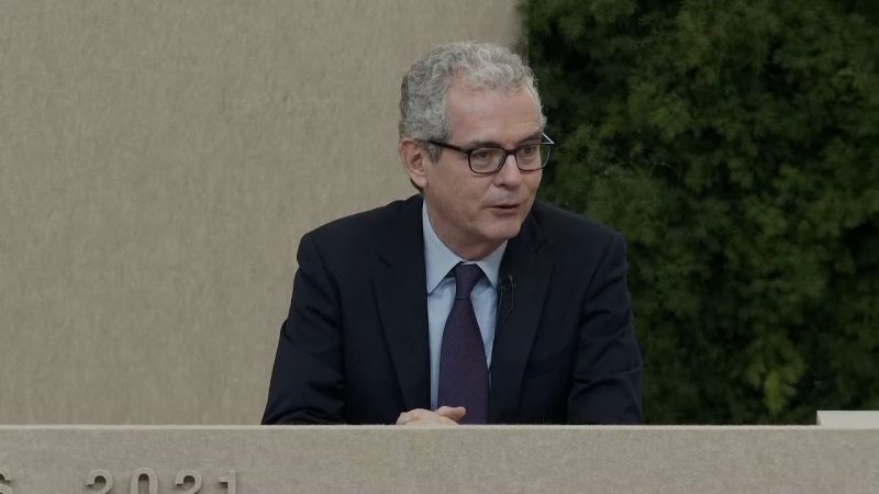 El nuevo CEO de Nestlé, Philipp Navratil, se estrena con previsiones más débiles y presión por los márgenes 3 Merca2.es Pablo Isla