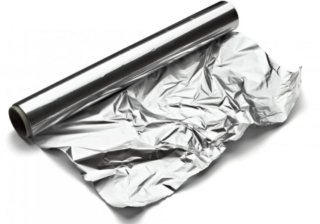 Un aliado inesperado: papel de aluminio para afilar tijeras