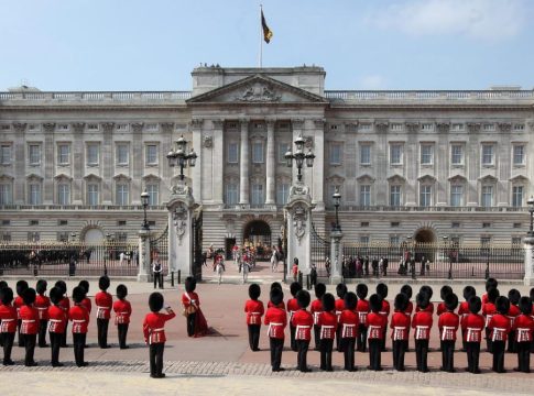 Palacio-Buckingham-jpg