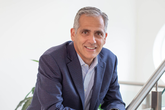 Jazz Pharmaceuticals apuesta por Zepzelca (PharmaMar) como tratamiento de primera línea para el cáncer de pulmón 1 Merca2.es Rob Iannone jazz Merca2.es