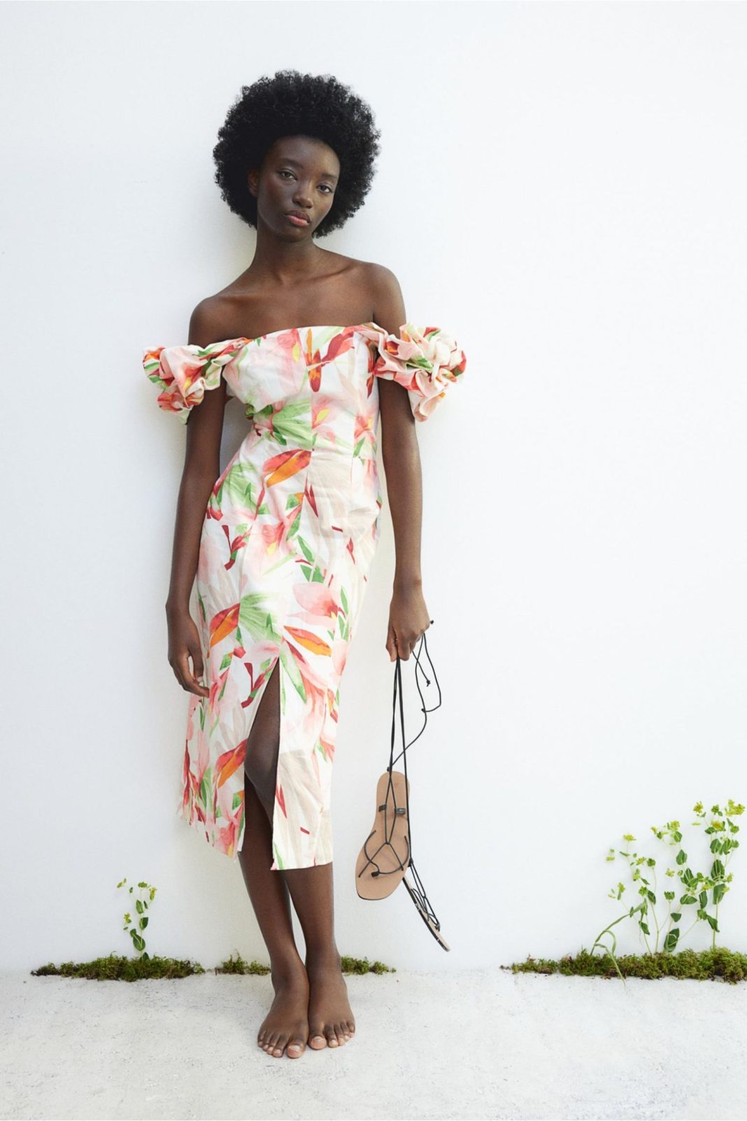 Vestido off-the-shoulder en mezcla de lino