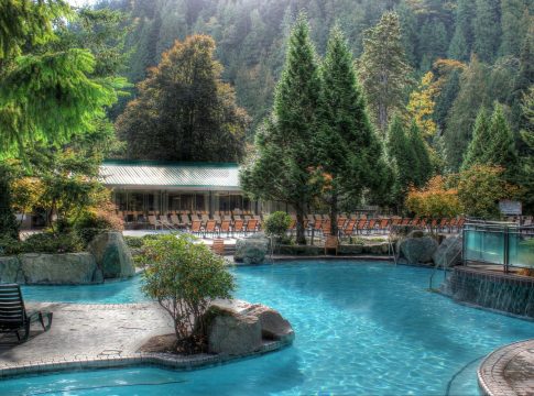aguas termales 0 Disfruta gratis de las aguas termales y medicinales de este balneario al aire libre de Galicia